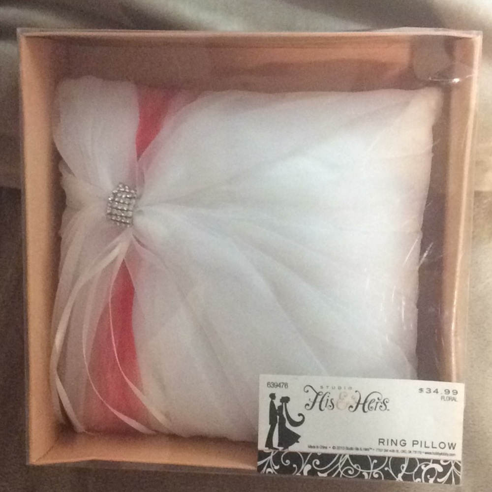 Ring bearer pillow NWT